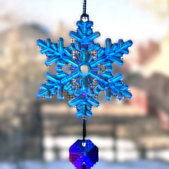 Winter Wonderland Iridescent Snowflake Crystal Prism Sun Catcher Sun Hanging New - Picture 9 of 10